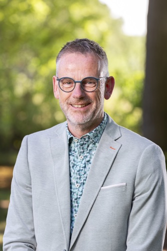 Bestuurslid Ansfried Snijders.
